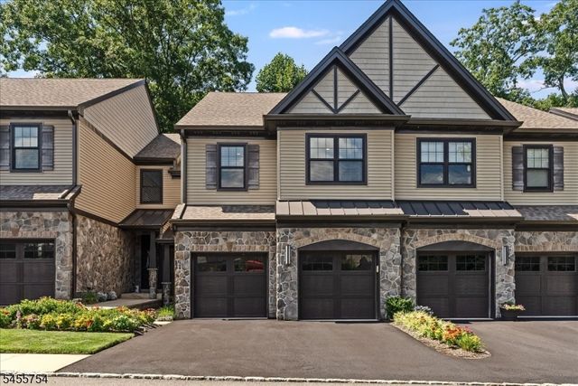 103 Mariners Pointe, Hopatcong Boro, NJ 07843