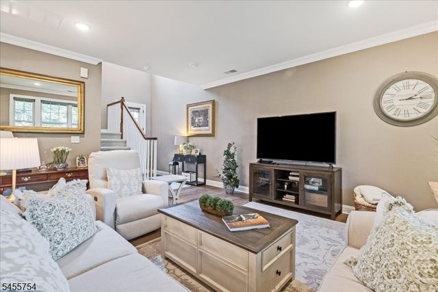 103 Mariners Pointe, Hopatcong Boro, NJ 07843