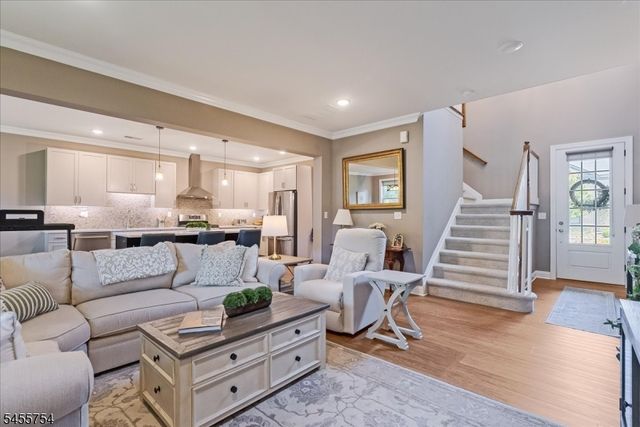 103 Mariners Pointe, Hopatcong Boro, NJ 07843