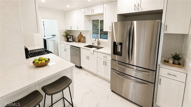 8428 Hollywood, West Hollywood, CA 90069