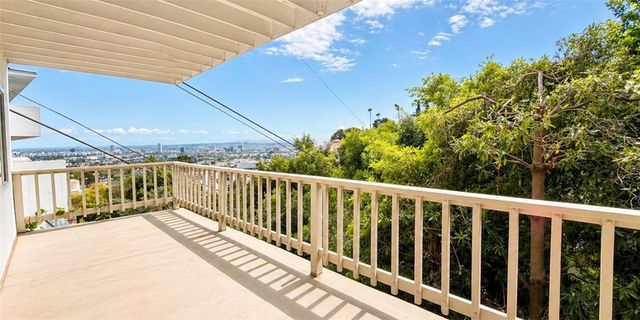8428 Hollywood, West Hollywood, CA 90069