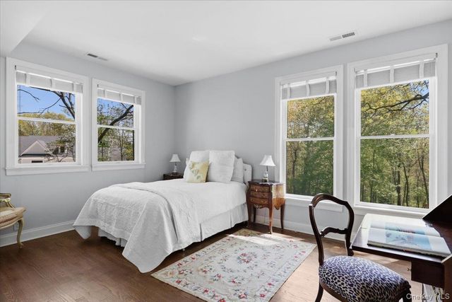 44 Scofield Road, Pound Ridge, NY 10576