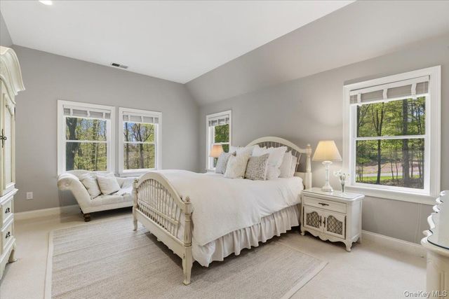 44 Scofield Road, Pound Ridge, NY 10576
