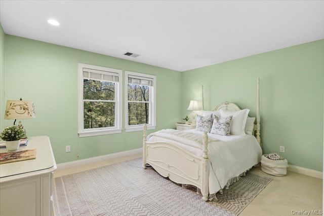 44 Scofield Road, Pound Ridge, NY 10576