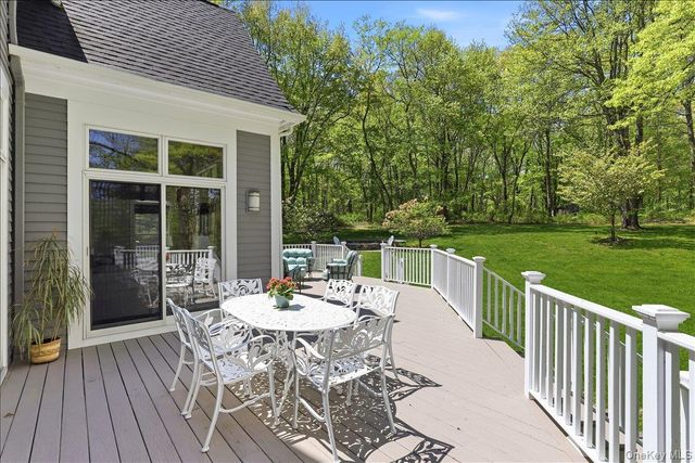 44 Scofield Road, Pound Ridge, NY 10576