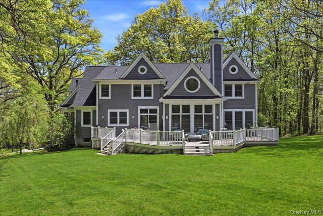 44 Scofield Road, Pound Ridge, NY 10576