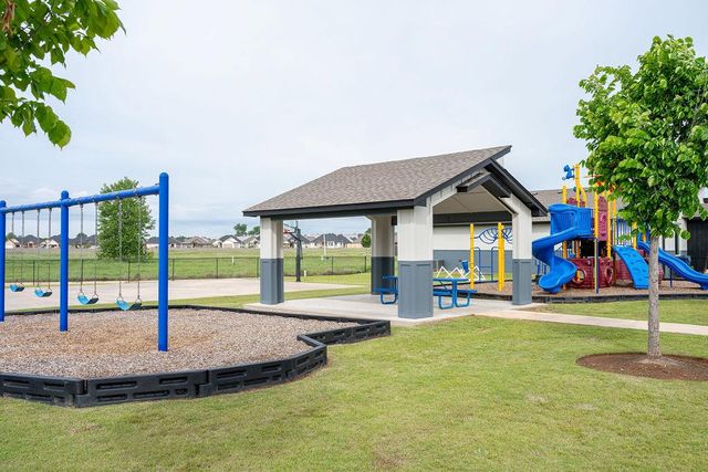 4604 Bermuda Drive, Mustang, OK 73064