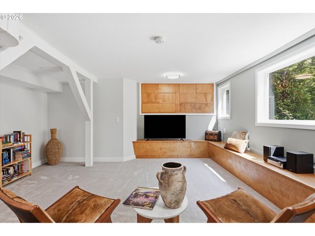 13903 REDLAND Rd, Oregon City, OR 97045