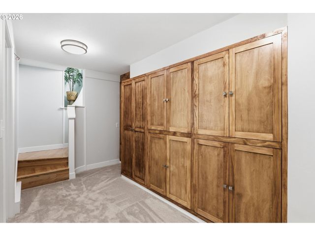 13903 REDLAND Rd, Oregon City, OR 97045