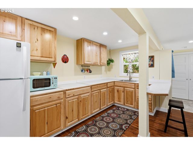 13903 REDLAND Rd, Oregon City, OR 97045