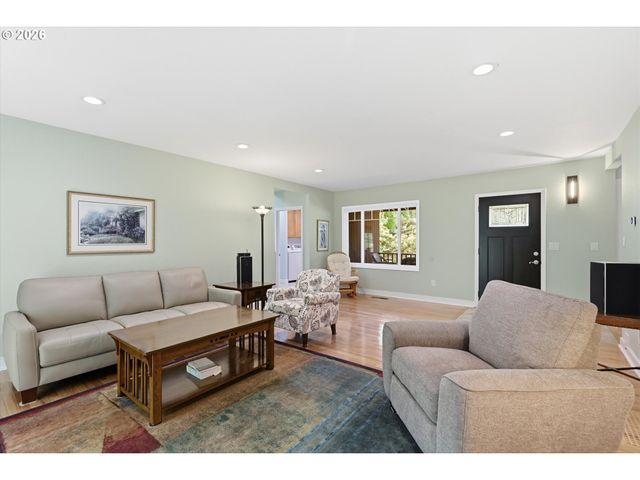13903 REDLAND Rd, Oregon City, OR 97045