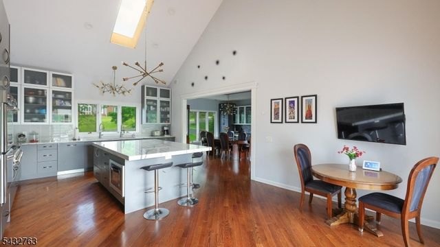 17 Nottingham Way, Warren Twp., NJ 07059