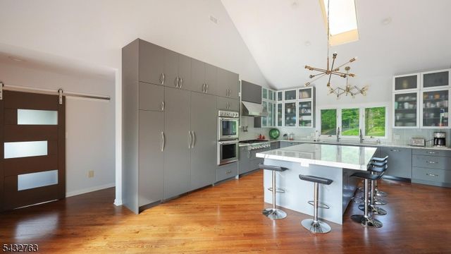 17 Nottingham Way, Warren Twp., NJ 07059