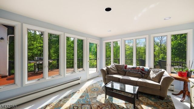 17 Nottingham Way, Warren Twp., NJ 07059