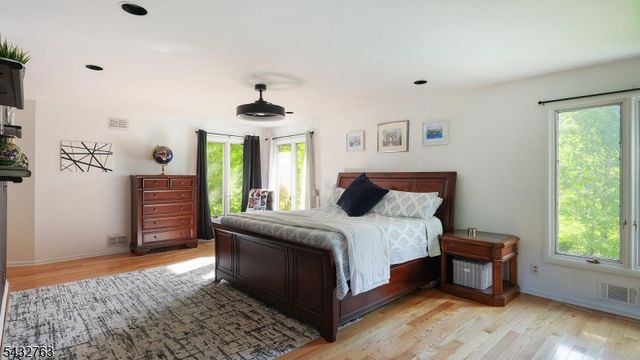 17 Nottingham Way, Warren Twp., NJ 07059
