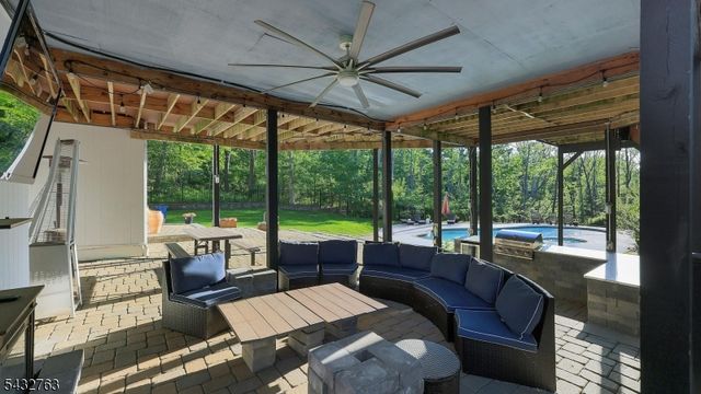 17 Nottingham Way, Warren Twp., NJ 07059