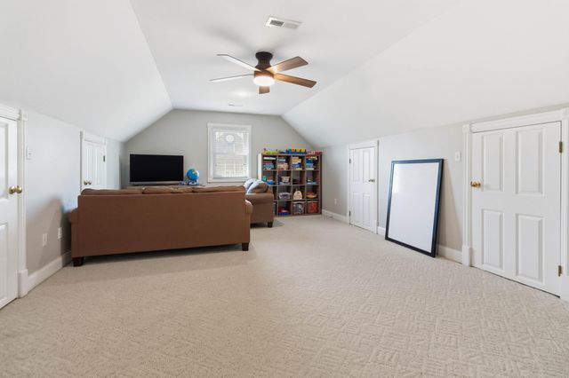 207 Woodline Drive, Somerset, KY 42503