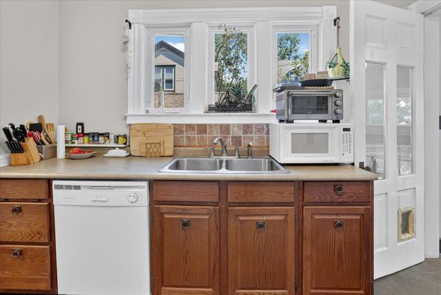 912 N Mclellan Street, Bay City, MI 48708