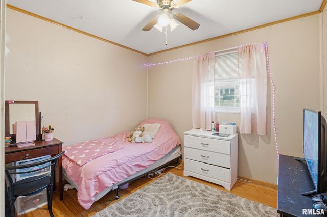 3900 28TH Street, Rock Island, IL 61201