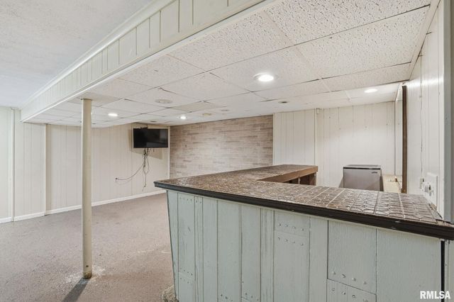 3900 28TH Street, Rock Island, IL 61201