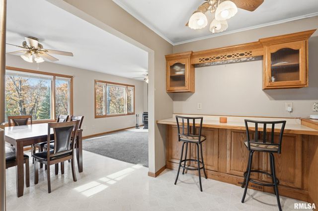 3900 28TH Street, Rock Island, IL 61201