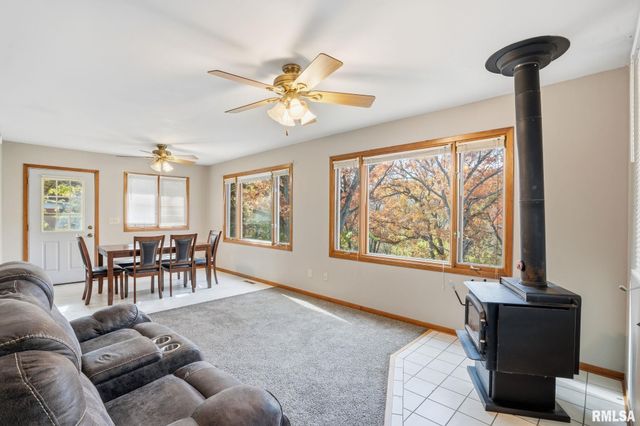 3900 28TH Street, Rock Island, IL 61201