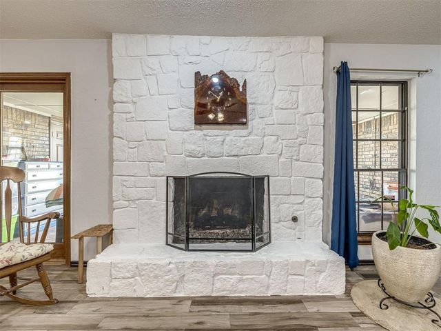 8201 Willow Creek Boulevard, Oklahoma City, OK 73162