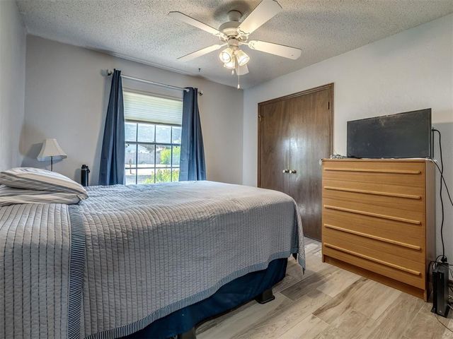 8201 Willow Creek Boulevard, Oklahoma City, OK 73162