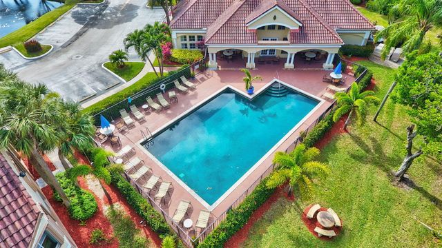 815 W BOYNTON BEACH Boulevard 15-202, Boynton Beach, FL 33426