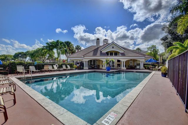 815 W BOYNTON BEACH Boulevard 15-202, Boynton Beach, FL 33426