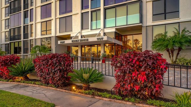 707 S GULFSTREAM AVENUE 705, Sarasota, FL 34236