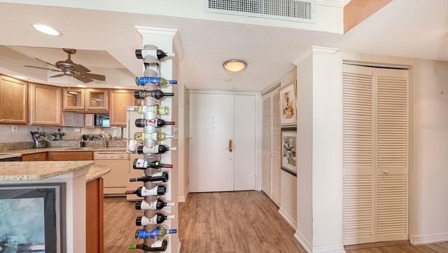 707 S GULFSTREAM AVENUE 705, Sarasota, FL 34236