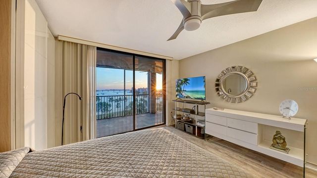 707 S GULFSTREAM AVENUE 705, Sarasota, FL 34236