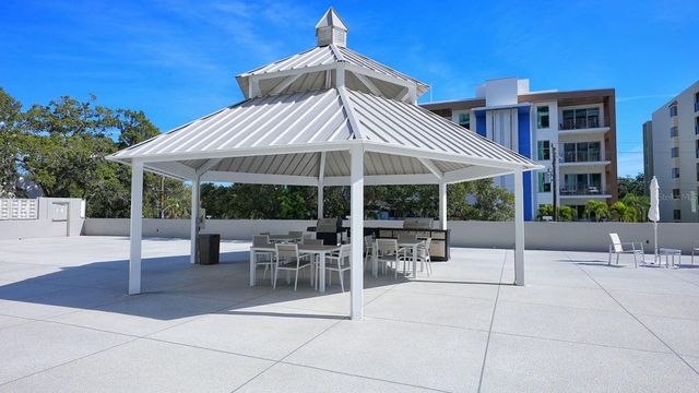 707 S GULFSTREAM AVENUE 705, Sarasota, FL 34236