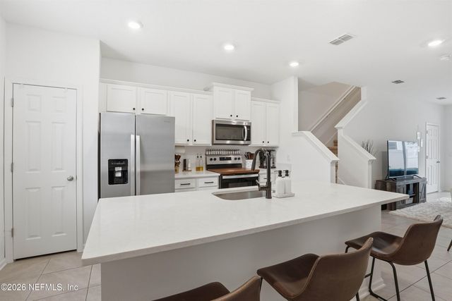 8321 ASTEROID Street, Jacksonville, FL 32256