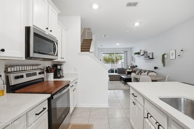 8321 ASTEROID Street, Jacksonville, FL 32256