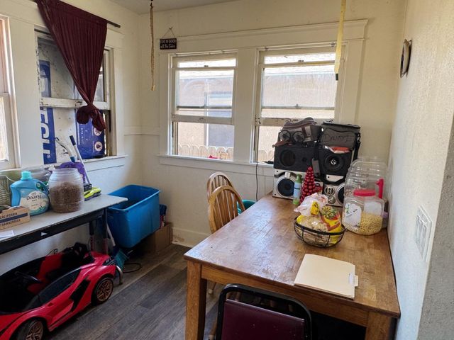 820 J St, Los Banos, CA 93635