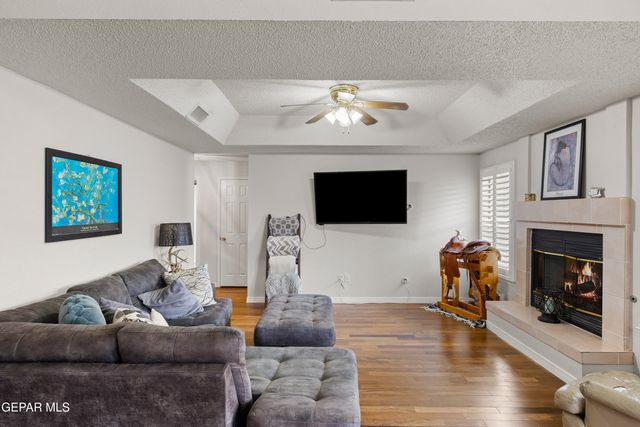 1000 SUN RIDGE Drive, El Paso, TX 79912