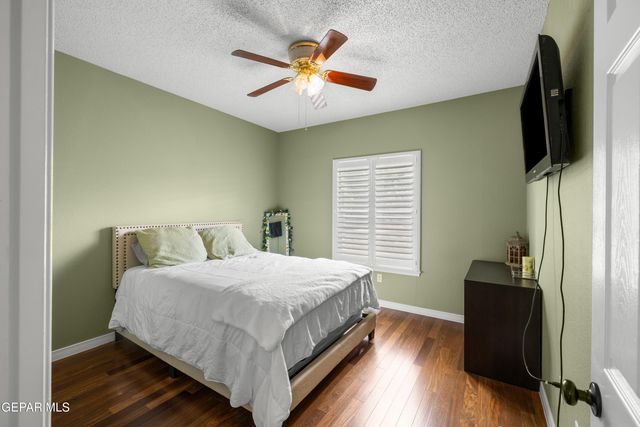 1000 SUN RIDGE Drive, El Paso, TX 79912