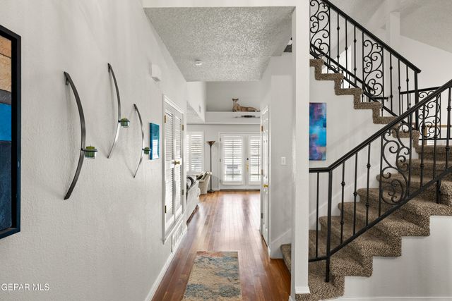 1000 SUN RIDGE Drive, El Paso, TX 79912