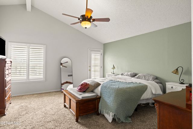1000 SUN RIDGE Drive, El Paso, TX 79912