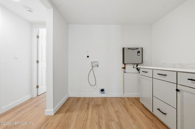 2614 SW 14TH Drive 2614, Gainesville, FL 32608
