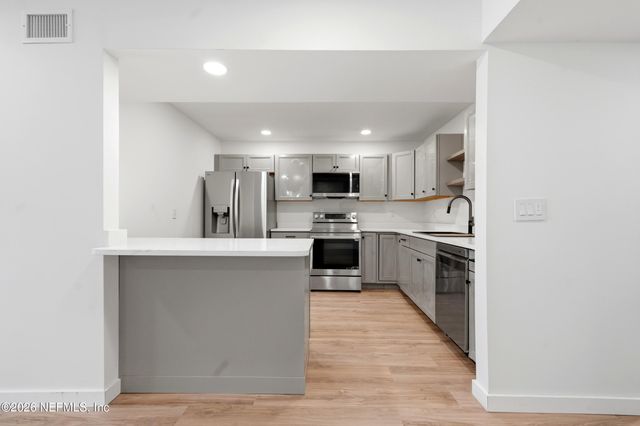 2614 SW 14TH Drive 2614, Gainesville, FL 32608