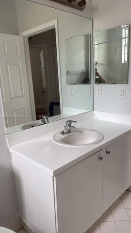 1398 NE 33rd Ave 101-25, Homestead, FL 33033