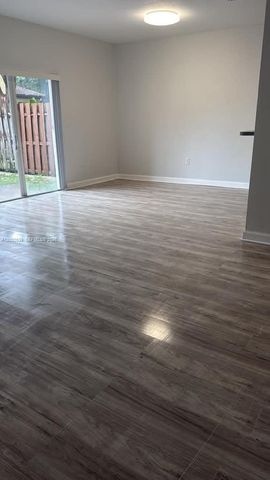 1398 NE 33rd Ave 101-25, Homestead, FL 33033