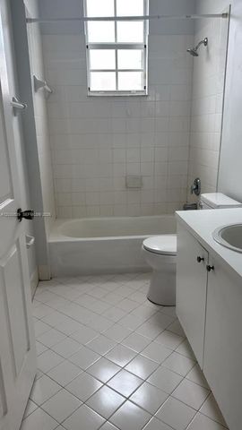 1398 NE 33rd Ave 101-25, Homestead, FL 33033