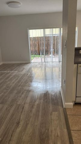 1398 NE 33rd Ave 101-25, Homestead, FL 33033