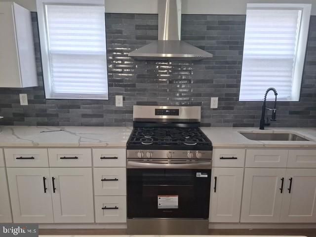 934 E SLOCUM ST, Philadelphia, PA 19150