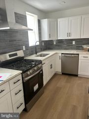 934 E SLOCUM ST, Philadelphia, PA 19150