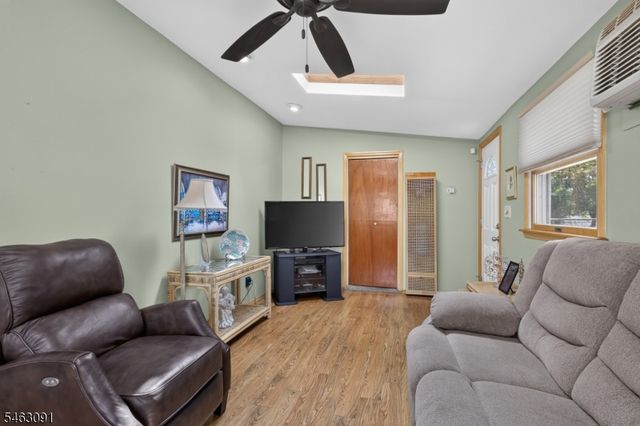 107 Cherry St, Woodbridge Twp., NJ 08830